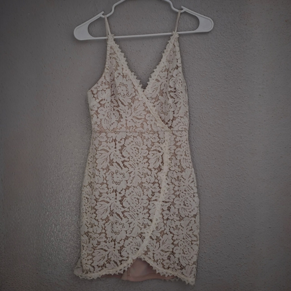 Lush white lace bodycon dress Size S